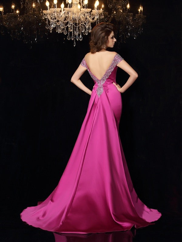 Vestidos largos de satén sin mangas con hombros descubiertos y cuentas